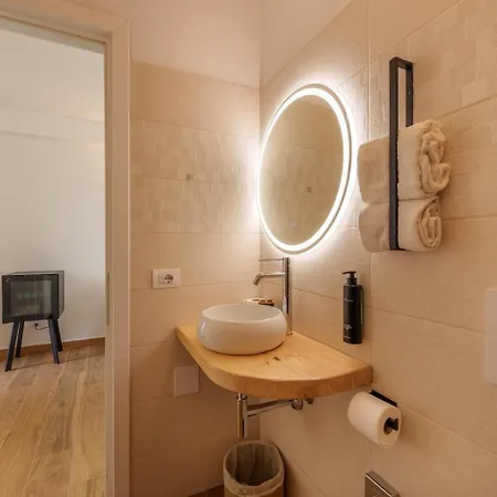 Konukevi Dome House 4*