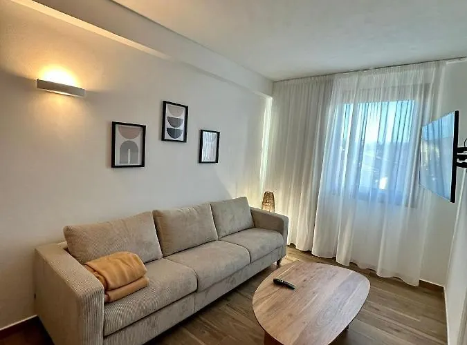 Dome House בית הארחה אולביה