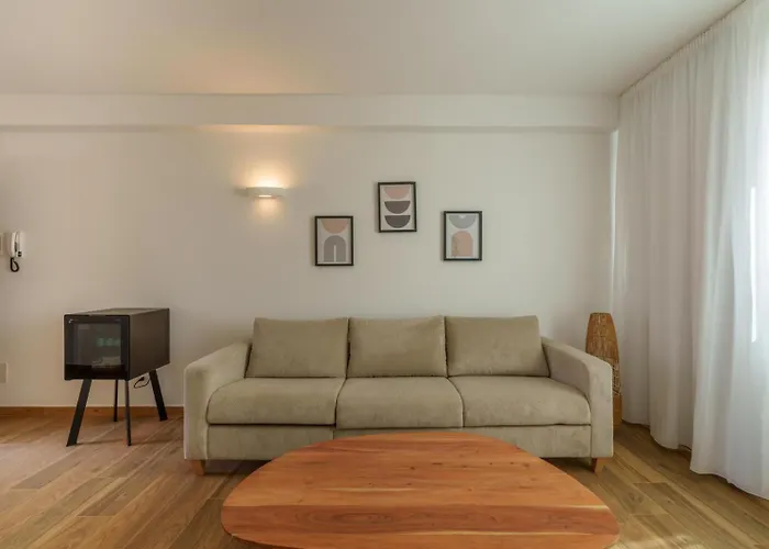 Dome House בית הארחה