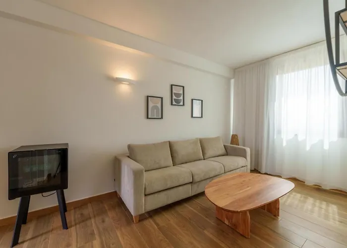 Dome House בית הארחה אולביה